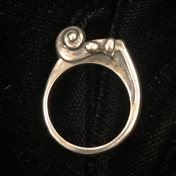 .925 silver violin/viola/cello/bass scroll ring size 5 - Picture 2 of 4
